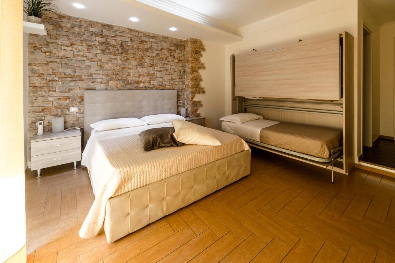 B&B Palazzo Del Toro Montesilvano Exterior photo